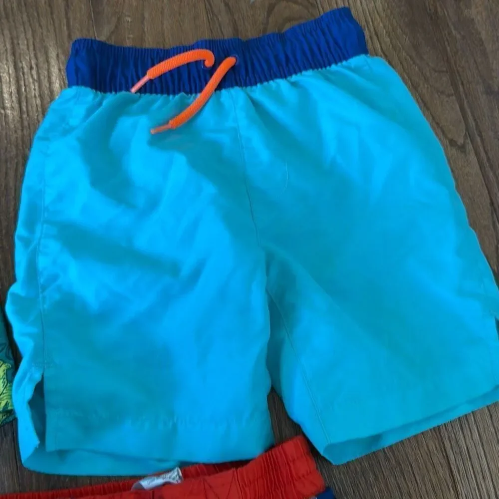 Boys swim trunk bundle Gap Coppertone Size 4/5